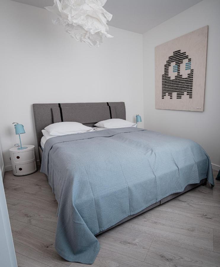 Homewell Apartments Game And Movie Poznań Extérieur photo