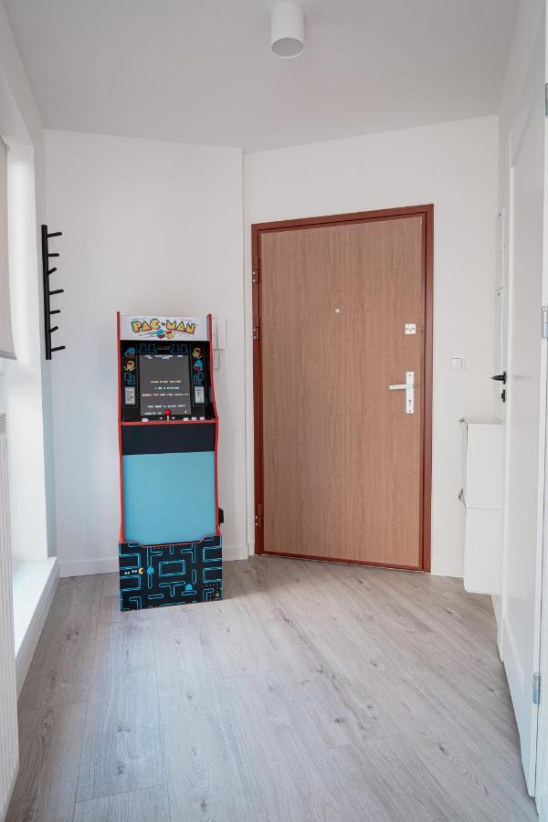 Homewell Apartments Game And Movie Poznań Extérieur photo