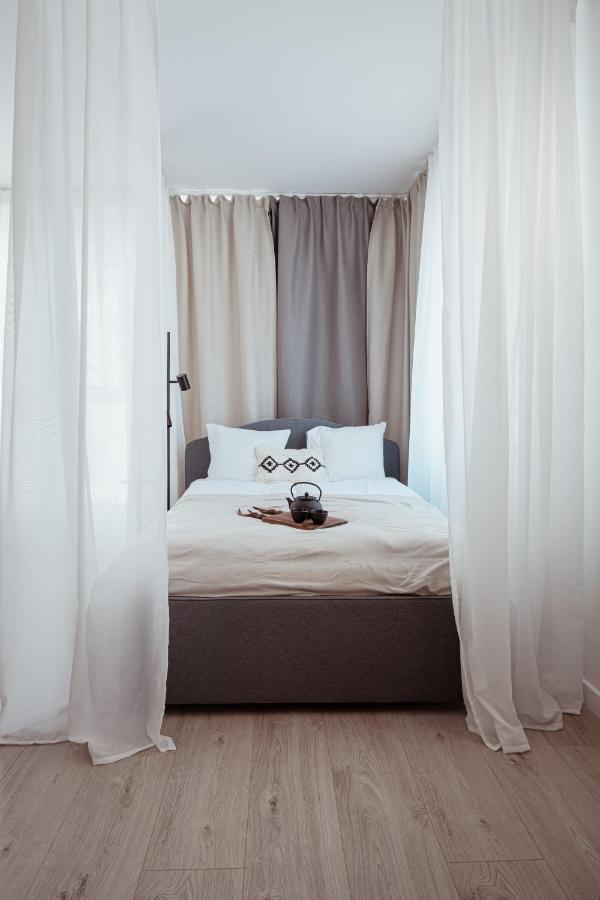 Homewell Apartments Game And Movie Poznań Extérieur photo