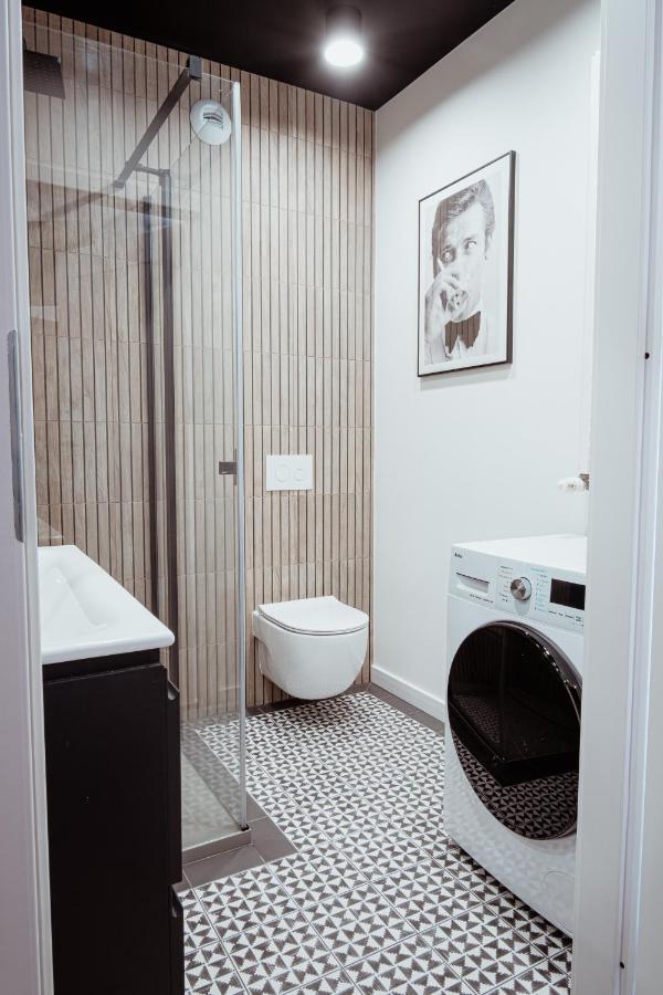 Homewell Apartments Game And Movie Poznań Extérieur photo